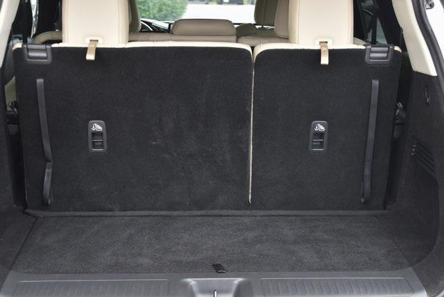 Photo of 2024 Warm Titanium INFINITI QX60