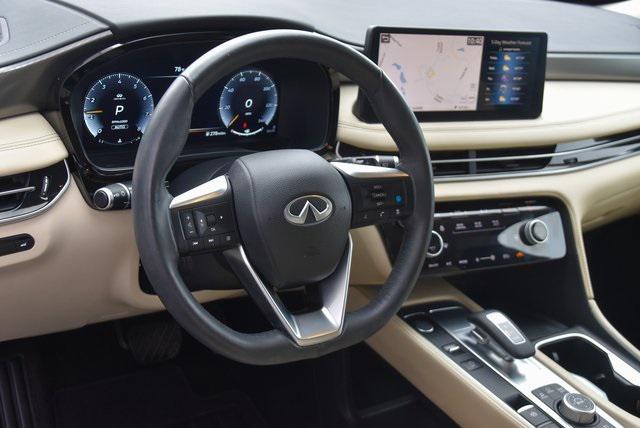 Photo of 2024 Warm Titanium INFINITI QX60