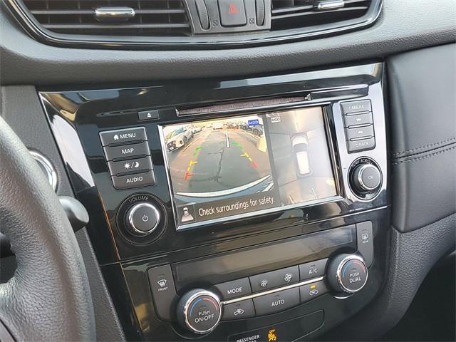 Photo of 2019 Caspian Blue Nissan Rogue
