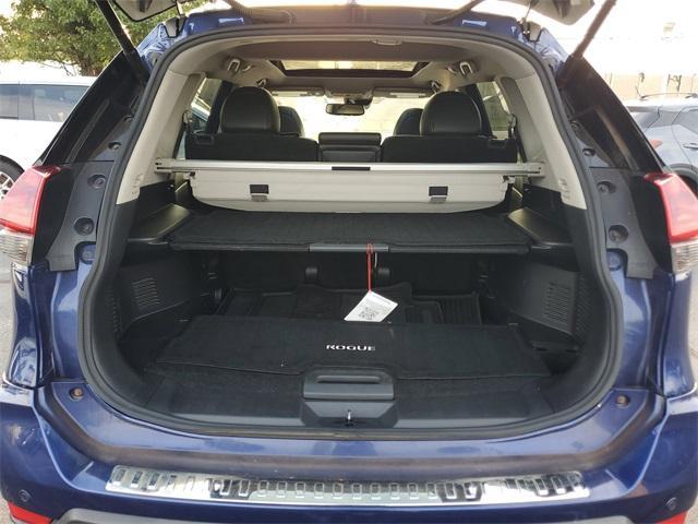 Photo of 2019 Caspian Blue Nissan Rogue