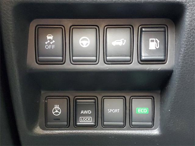 Photo of 2019 Caspian Blue Nissan Rogue