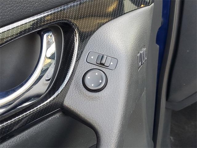 Photo of 2019 Caspian Blue Nissan Rogue