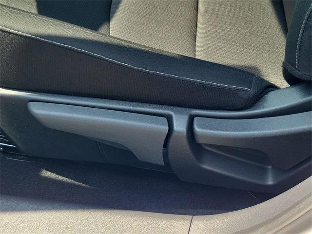 Photo of 2025 Cloud White Nissan Sentra