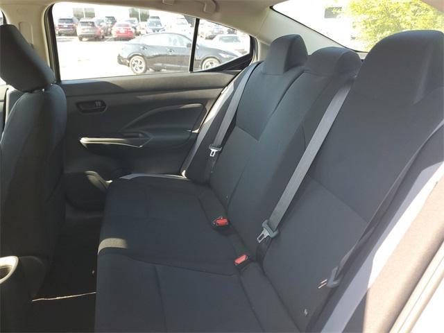 Photo of 2025 Brilliant Silver Metallic Nissan Versa