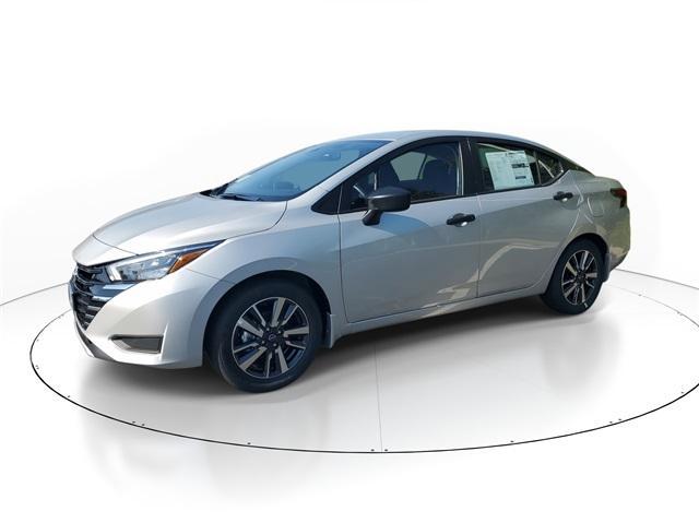 Photo of 2025 Brilliant Silver Metallic Nissan Versa