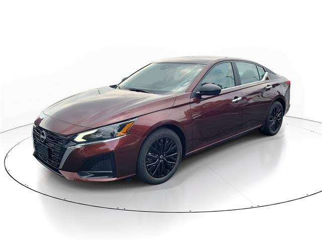Photo of 2025 Garnet Pearl Me Nissan Altima