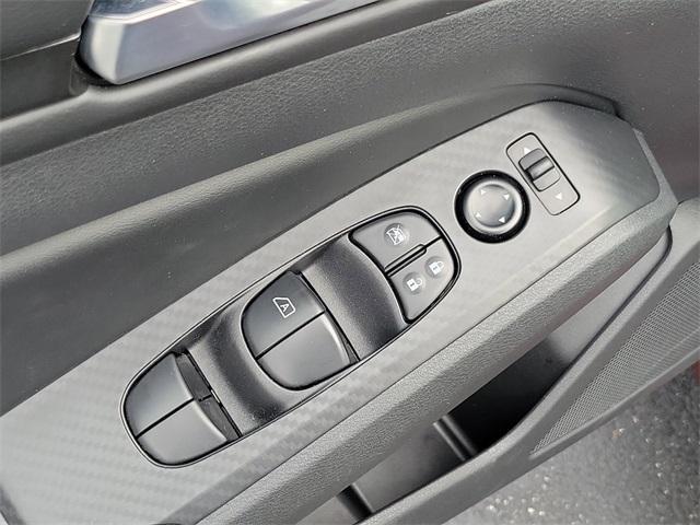 Photo of 2025 Garnet Pearl Me Nissan Altima