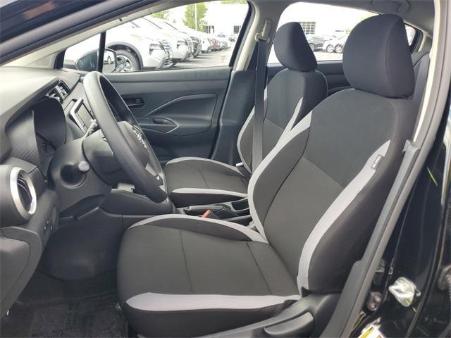 Photo of 2025 Black Nissan Versa
