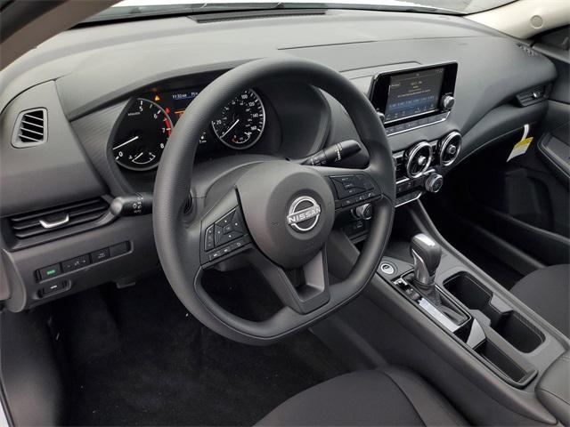 Photo of 2025 Cloud White Nissan Sentra