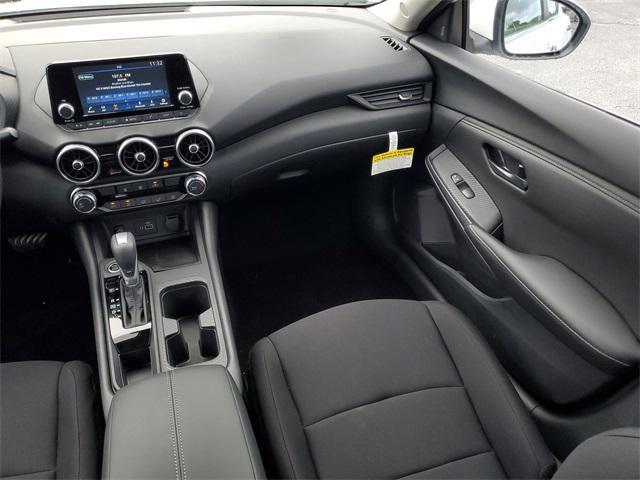Photo of 2025 Cloud White Nissan Sentra