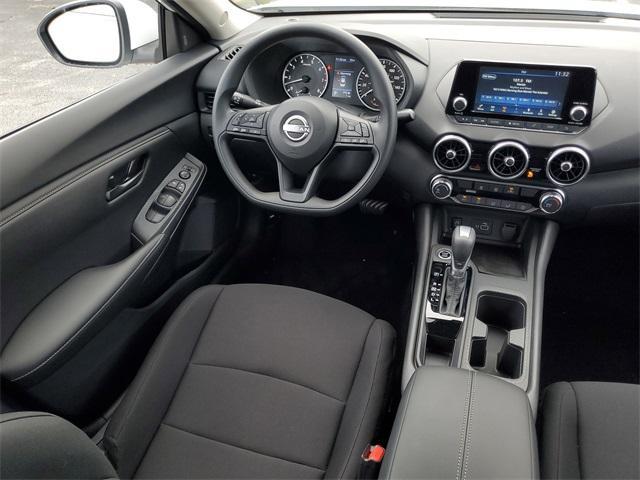 Photo of 2025 Cloud White Nissan Sentra