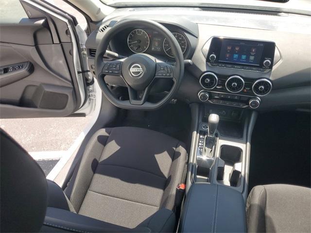 Photo of 2025 Cloud White Nissan Sentra