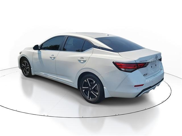 Photo of 2024 Aspen White Nissan Sentra
