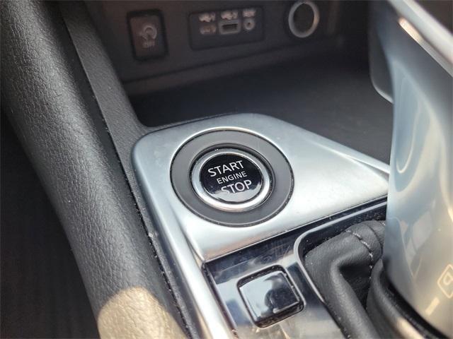 Photo of 2024 Aspen White Nissan Sentra
