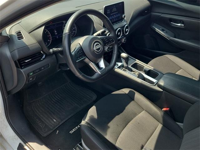 Photo of 2024 Aspen White Nissan Sentra