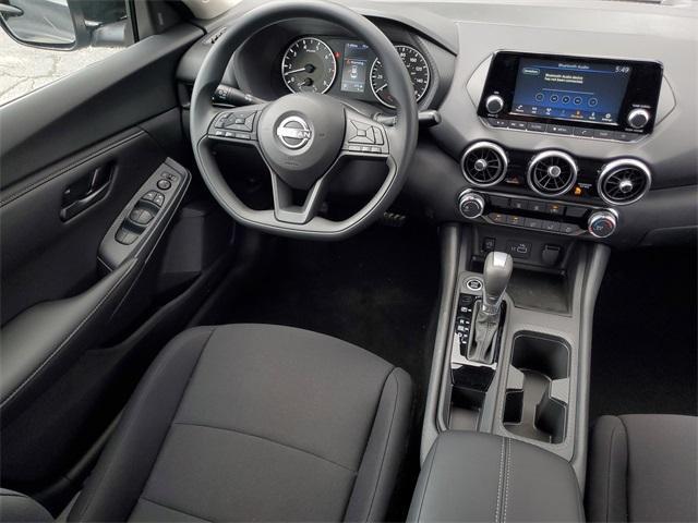 Photo of 2025 Black Nissan Sentra