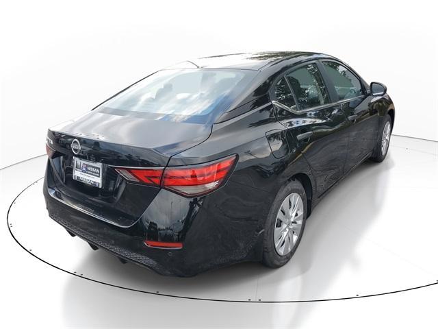 Photo of 2025 Black Nissan Sentra