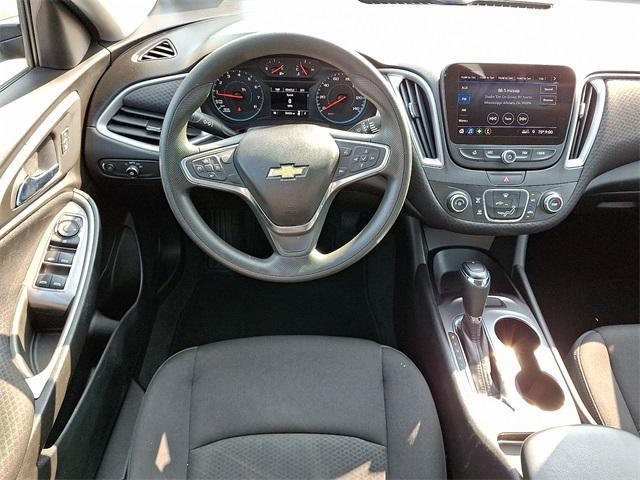 Photo of 2019 Shadow Gray Metallic Chevrolet Malibu
