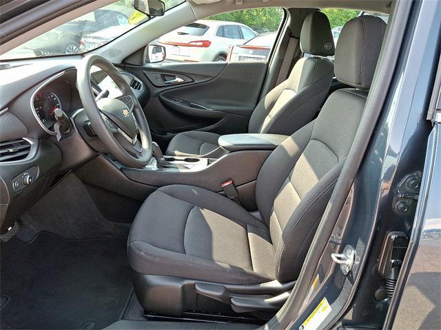 Photo of 2019 Shadow Gray Metallic Chevrolet Malibu