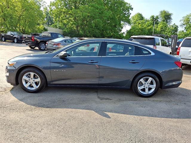 Photo of 2019 Shadow Gray Metallic Chevrolet Malibu