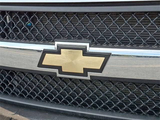 Photo of 2023 Summit White Chevrolet Express 2500