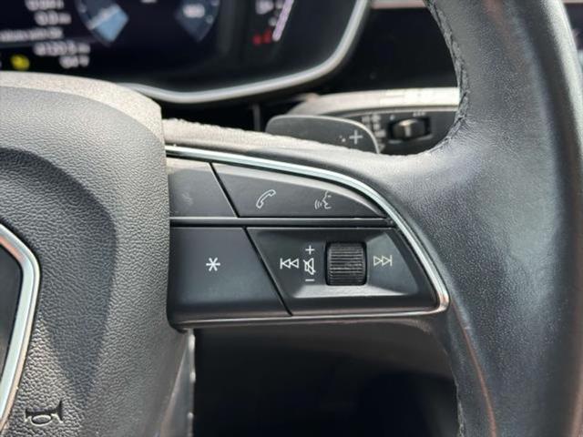 Photo of 2022 Glacier White Metallic Audi Q3