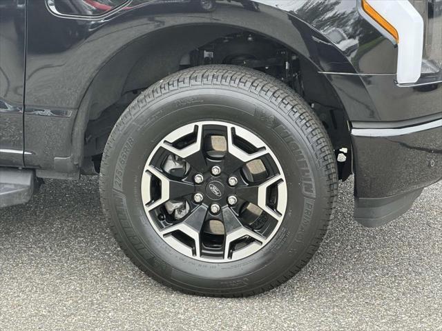 Photo of 2022 Agate Black Metallic Ford F-150 Lightning