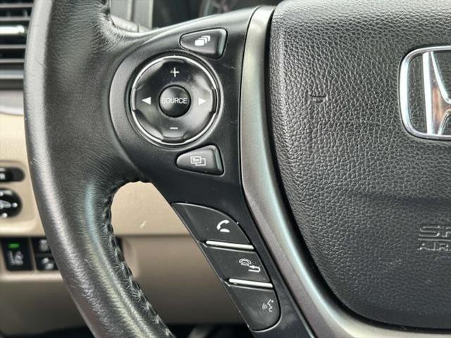 Photo of 2018 Deep Scarlet Pearl Honda Pilot