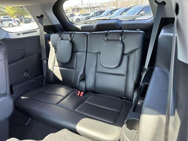 Photo of 2022 Star White Metallic Tri-Coat Ford Explorer