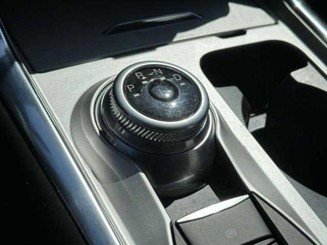 Photo of 2022 Star White Metallic Tri-Coat Ford Explorer
