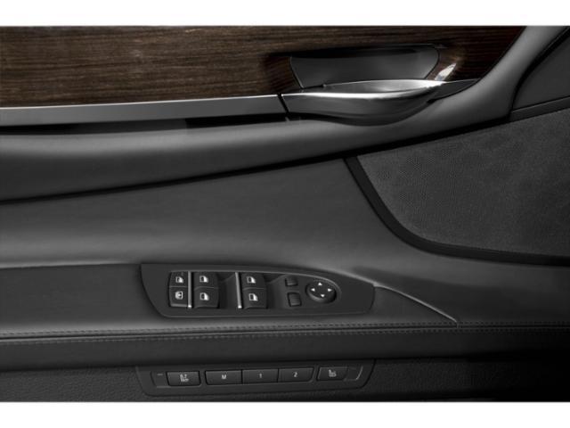 Photo of 2015 Black Sapphire Metallic BMW 750