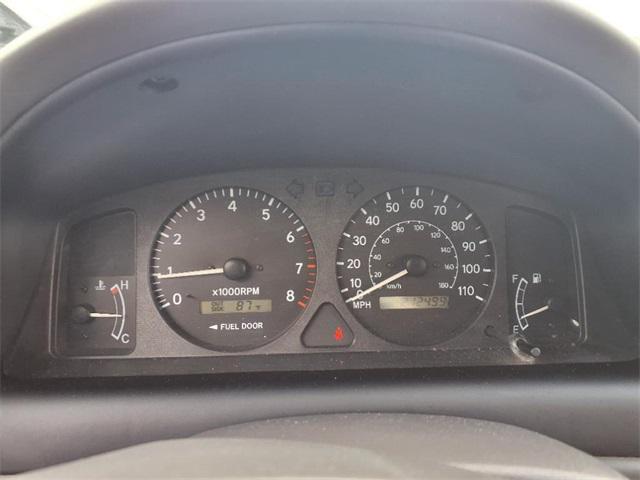 Photo of 2002 Sandrift Metallic Toyota Corolla