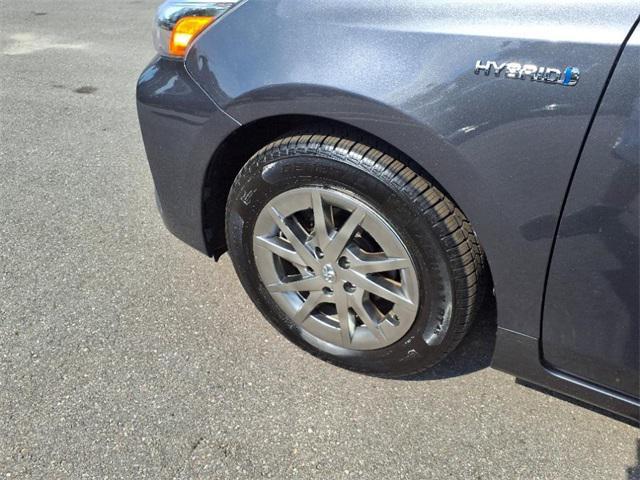 Photo of 2017 Magnetic Gray Metallic Toyota Prius v