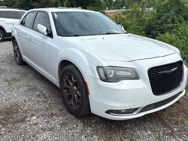 2016 Chrysler 300