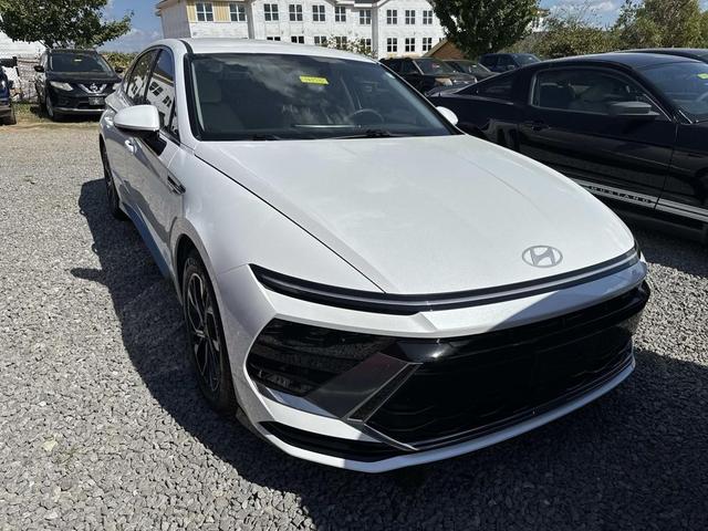 Photo of 2024 Serenity White Hyundai SONATA