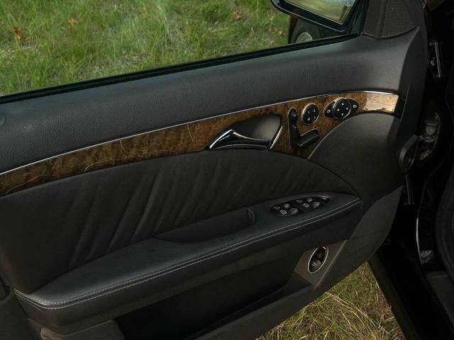Photo of 2005 Black Mercedes-Benz E-Class