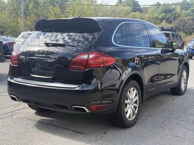 Photo of 2012 Black Porsche Cayenne