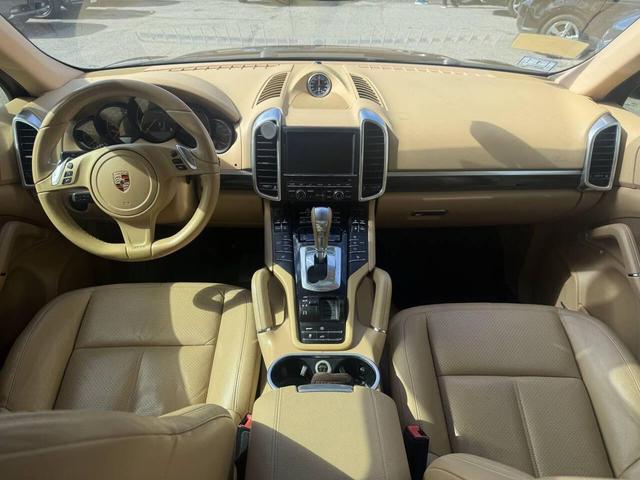 Photo of 2012 Black Porsche Cayenne