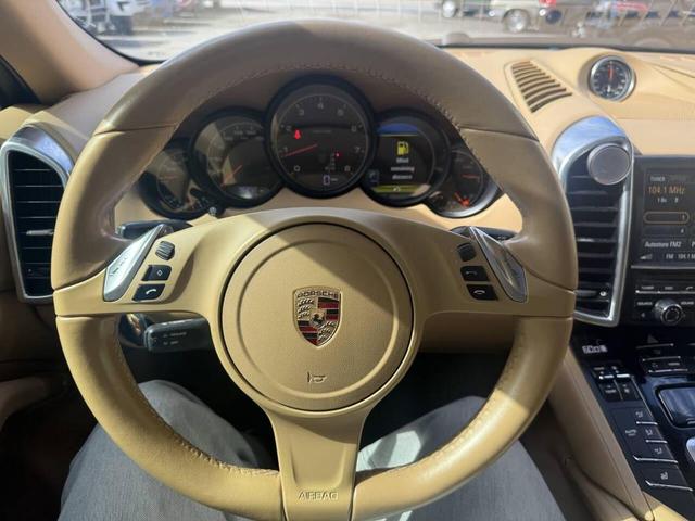 Photo of 2012 Black Porsche Cayenne