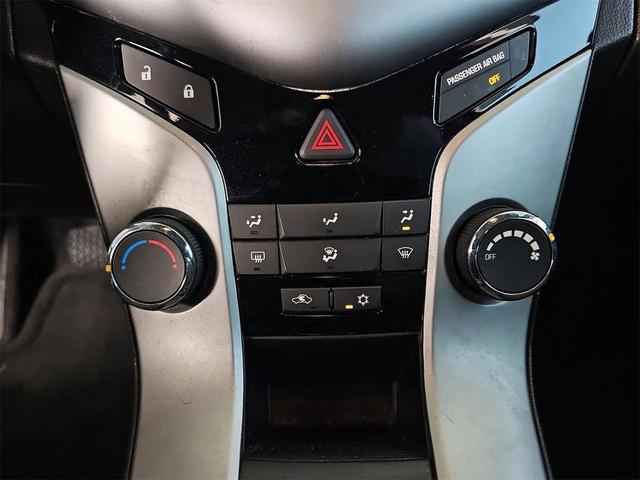 Photo of 2014 Atlantis Metallic Chevrolet Cruze