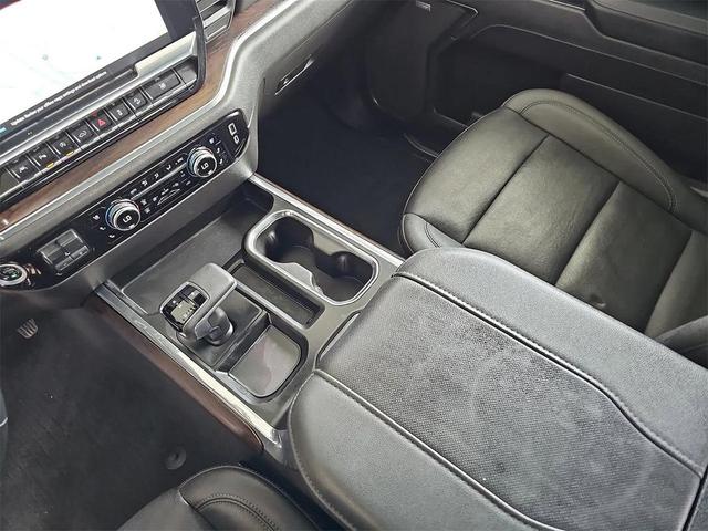 Photo of 2024 Summit White GMC Sierra 1500