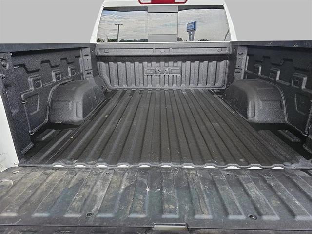 Photo of 2024 Summit White GMC Sierra 1500