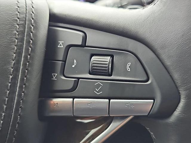 Photo of 2024 Argent Silver Metallic Cadillac Escalade