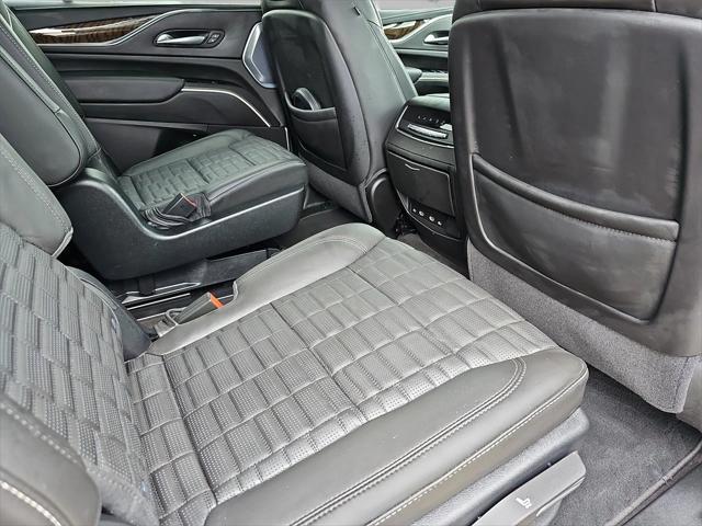 Photo of 2024 Argent Silver Metallic Cadillac Escalade