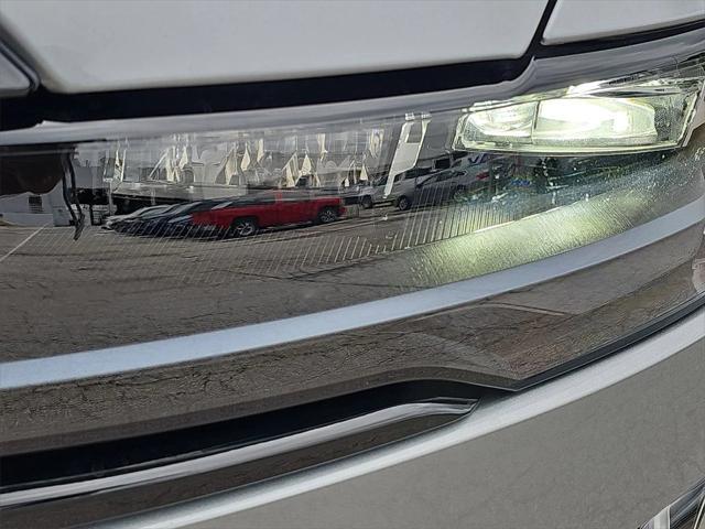 Photo of 2024 Argent Silver Metallic Cadillac Escalade