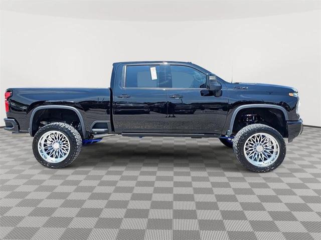 Photo of 2024 Black Chevrolet Silverado 2500