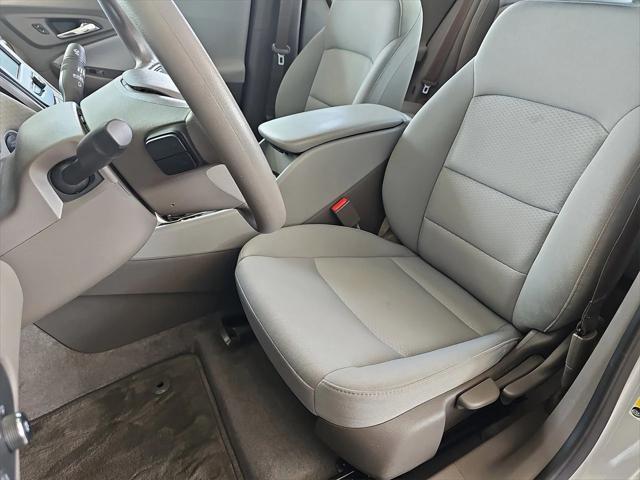 Photo of 2018 Silver Ice Metallic Chevrolet Malibu