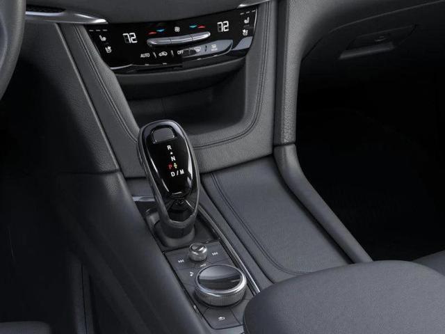 Photo of 2025 Argent Silver Metallic Cadillac XT5