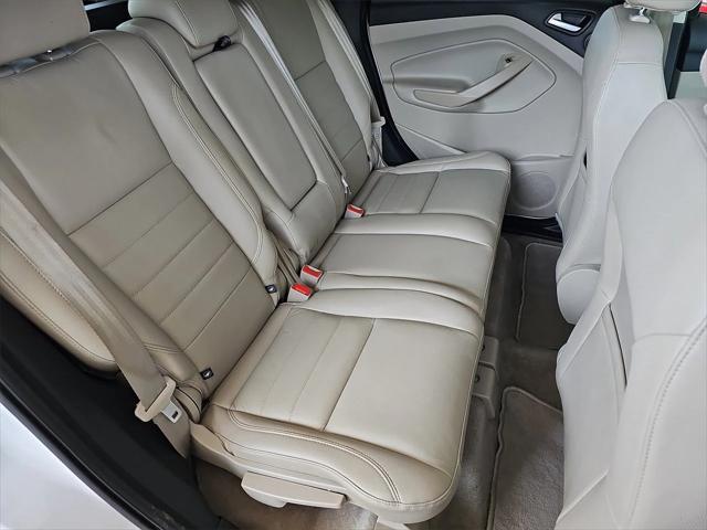 Photo of 2016 Titanium Ford Escape