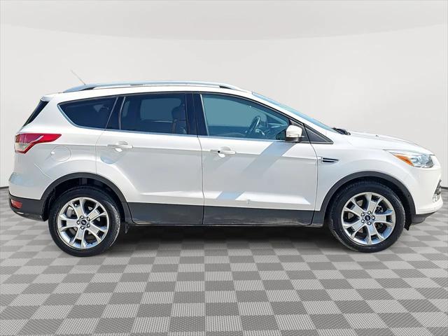 Photo of 2016 Titanium Ford Escape